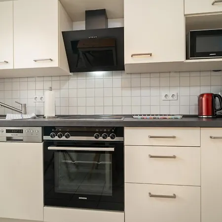 Jette - Modernes An Der Mueritz ヴァーレン